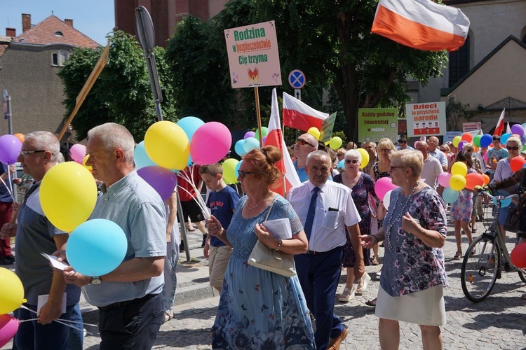 Marsz dla Życia i Rodziny w Dzierżoniowie