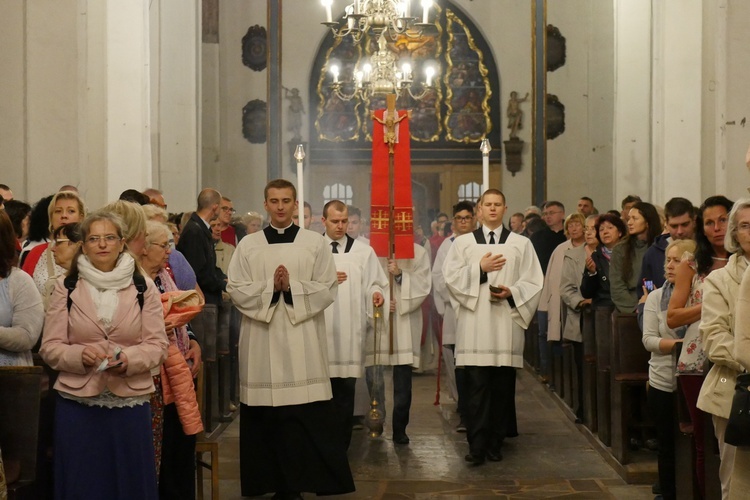 Nocna Msza św. na Zesłanie Ducha Świętego 2019