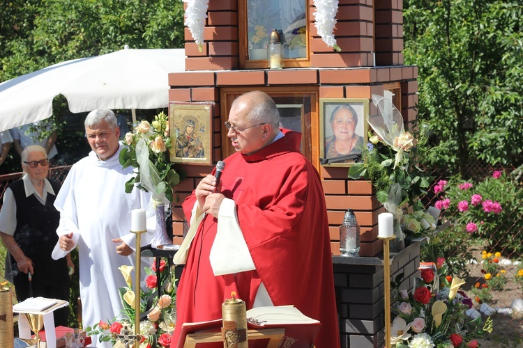 Poświęcenie kapliczki w Albinowie