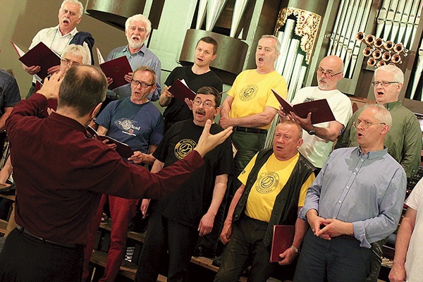 ▲	Chórzyści wykonali m.in. utwór śpiewany w liturgii bizantyjskiej.