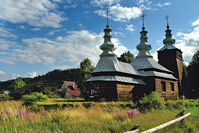 Drewniana cerkiew w Szczawniku
