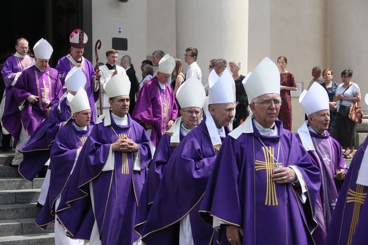 Pogrzeb abp. Bolesława Pylaka