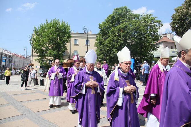 Pogrzeb abp. Bolesława Pylaka