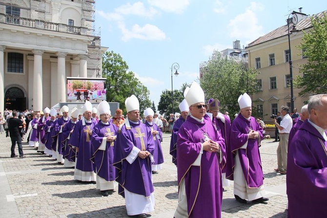 Pogrzeb abp. Bolesława Pylaka