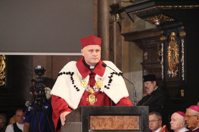 Pogrzeb abp. Bolesława Pylaka