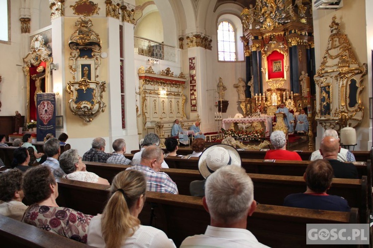 Pielgrzymka zakrystianów i organistów do Rokitna