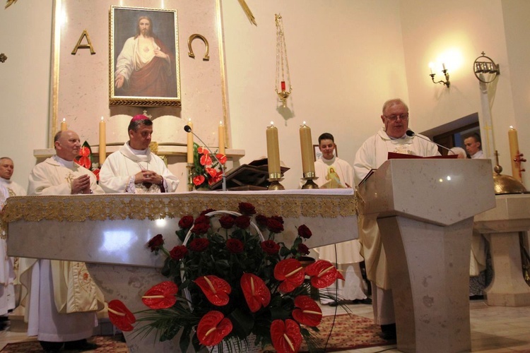 Poświęcenie kościoła Najświętszego Serca Pana Jezusa w Słotwinie