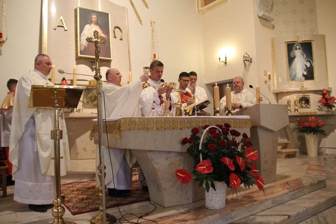 Poświęcenie kościoła Najświętszego Serca Pana Jezusa w Słotwinie