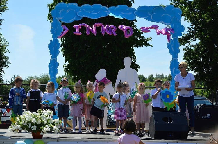 Piknik rodzinny w Nowej Rudzie-Słupcu