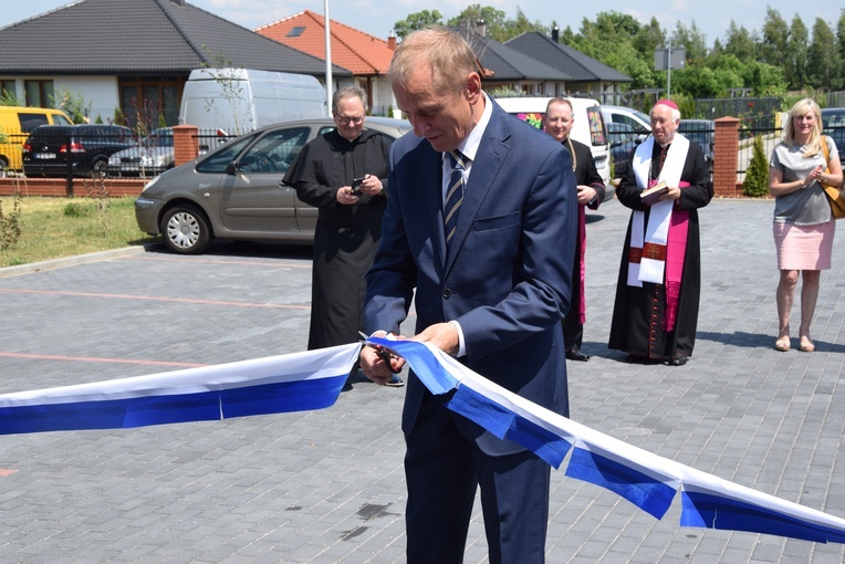 Wstęgę ostatecznie przeciął Paweł Jędrzejczak, członek zarządu.