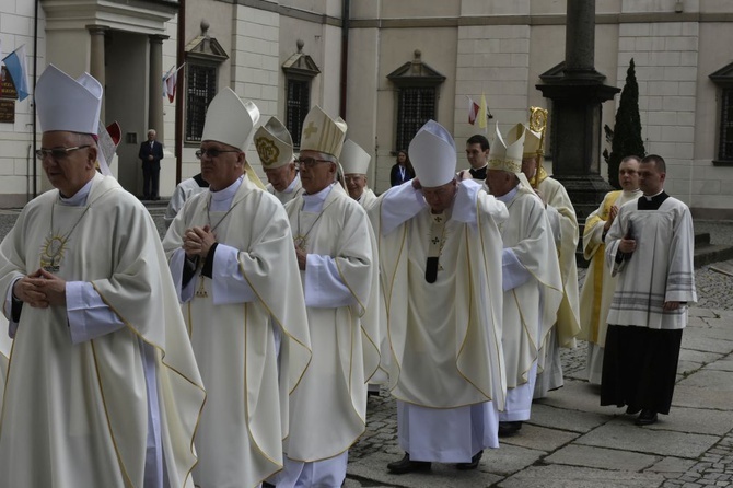 Msza św. w świdnickiej katedrze dla Konferencji Episkopatu Polski