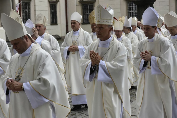 Msza św. w świdnickiej katedrze dla Konferencji Episkopatu Polski