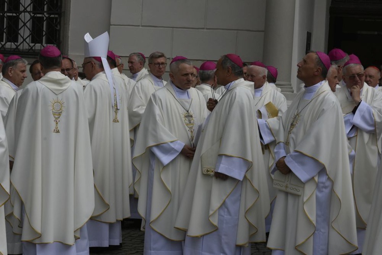 Msza św. w świdnickiej katedrze dla Konferencji Episkopatu Polski