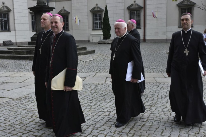 Msza św. w świdnickiej katedrze dla Konferencji Episkopatu Polski