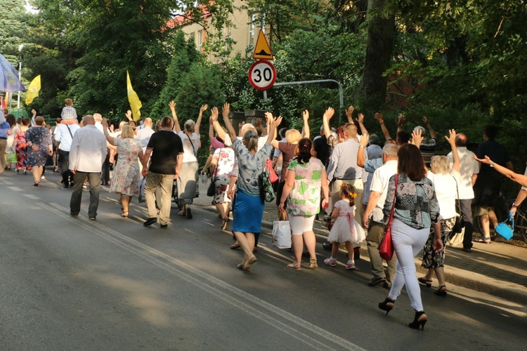 Pielgrzymka oborniczan do nowego sanktuarium św. Antoniego Padewskiego