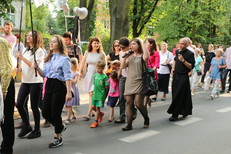 Pielgrzymka oborniczan do nowego sanktuarium św. Antoniego Padewskiego