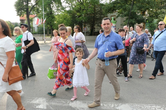 Pielgrzymka oborniczan do nowego sanktuarium św. Antoniego Padewskiego