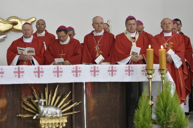 Msza się dla KEP w sanktuarium Relikwii Drzewa Krzyża Świętego w Wałbrzychu