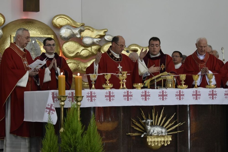 Msza się dla KEP w sanktuarium Relikwii Drzewa Krzyża Świętego w Wałbrzychu