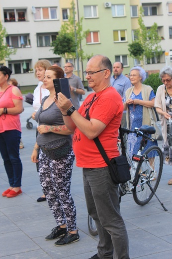 Różaniec na Rynku w Lubinie