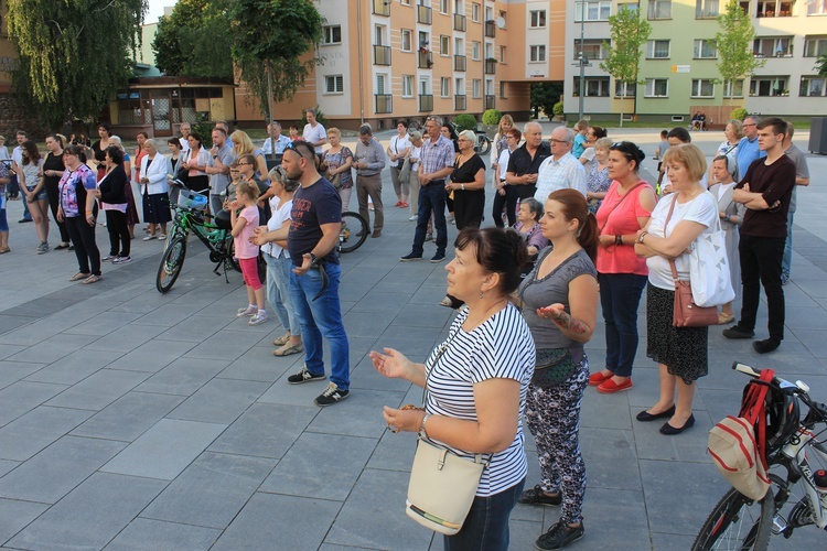 Różaniec na Rynku w Lubinie