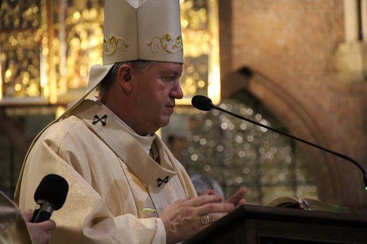 6. rocznica ingresu abp. Kupnego oraz promocja lektorów i ceremoniarzy