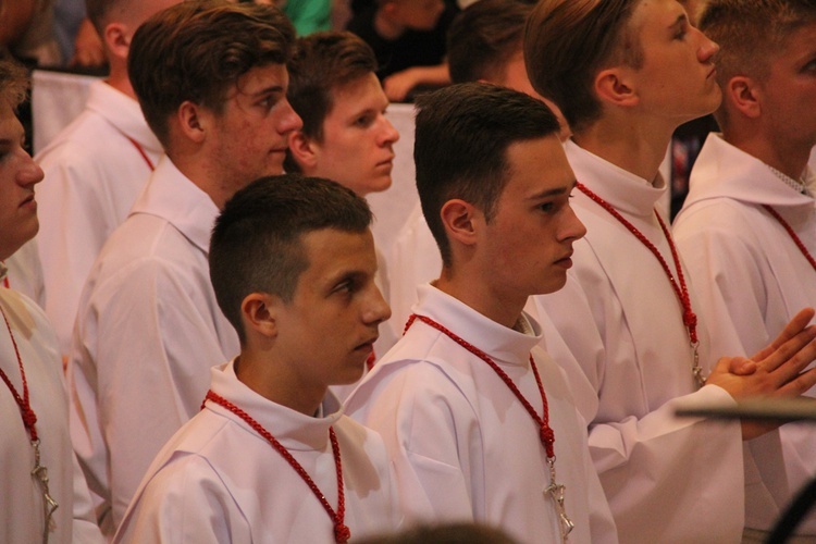 6. rocznica ingresu abp. Kupnego oraz promocja lektorów i ceremoniarzy