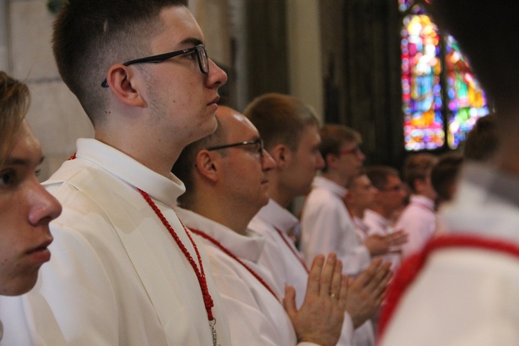 6. rocznica ingresu abp. Kupnego oraz promocja lektorów i ceremoniarzy