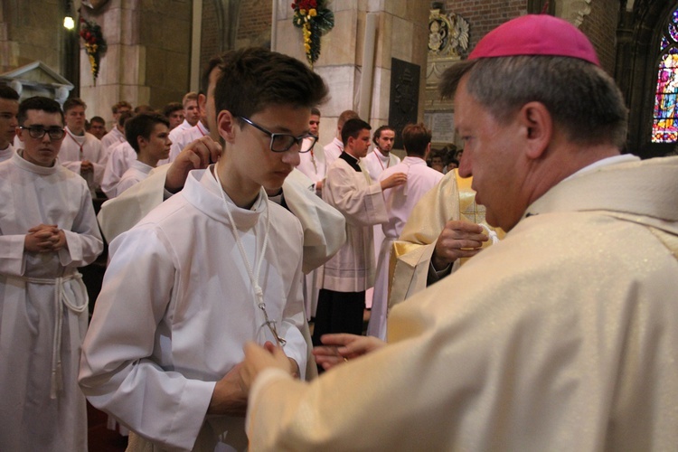 6. rocznica ingresu abp. Kupnego oraz promocja lektorów i ceremoniarzy