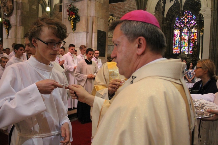 6. rocznica ingresu abp. Kupnego oraz promocja lektorów i ceremoniarzy