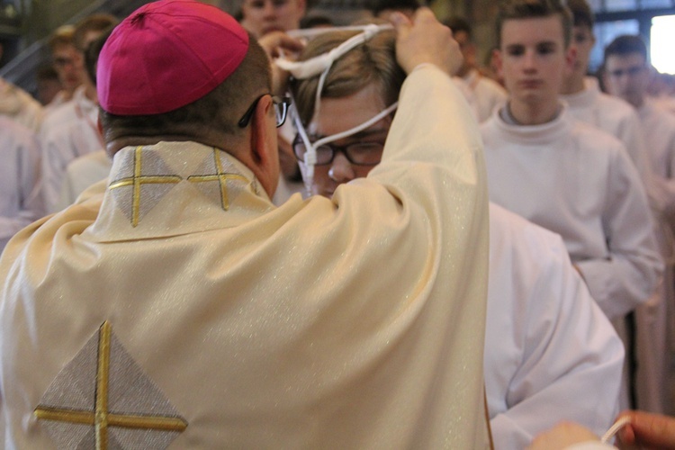 6. rocznica ingresu abp. Kupnego oraz promocja lektorów i ceremoniarzy