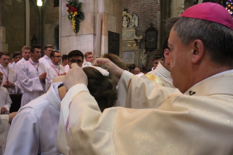 6. rocznica ingresu abp. Kupnego oraz promocja lektorów i ceremoniarzy