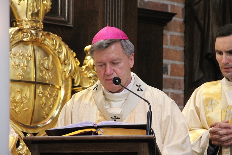 6. rocznica ingresu abp. Kupnego oraz promocja lektorów i ceremoniarzy