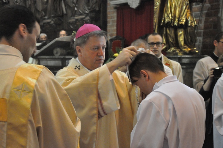 6. rocznica ingresu abp. Kupnego oraz promocja lektorów i ceremoniarzy