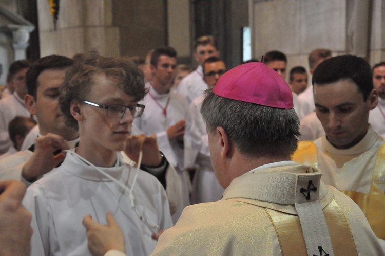 6. rocznica ingresu abp. Kupnego oraz promocja lektorów i ceremoniarzy