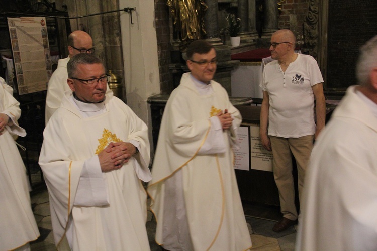 6. rocznica ingresu abp. Kupnego oraz promocja lektorów i ceremoniarzy