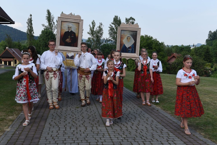 Bł. s. Celestyna i bł. ks. Roman w Zabrzeży