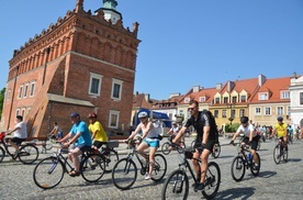 Rowerem dla Ojca Świętego