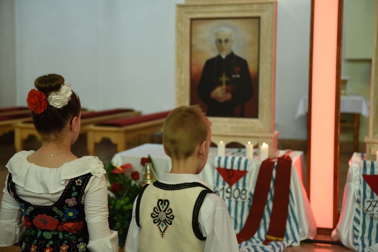 Bł. s. Celestyna i bł. ks. Roman w Zabrzeży