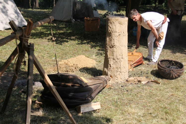 Piknik archeologiczny w Tarnobrzegu-Dzikowie