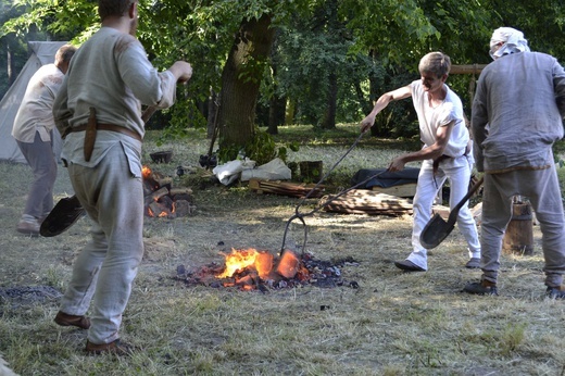 Piknik archeologiczny w Tarnobrzegu-Dzikowie