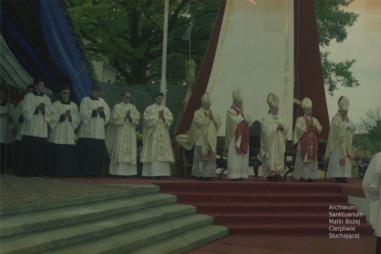 Koronacja obrazu Matki Bożej Cierpliwie Słuchającej w Rokitnie