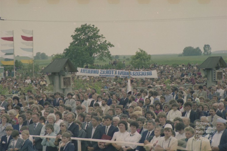 Koronacja obrazu Matki Bożej Cierpliwie Słuchającej w Rokitnie