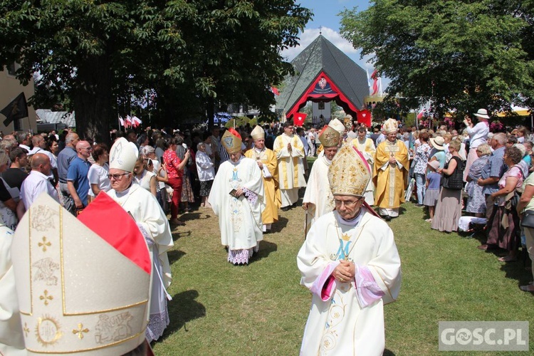 Odpust w sanktuarium Matki Bożej Cierpliwie Słuchającej w Rokitnie