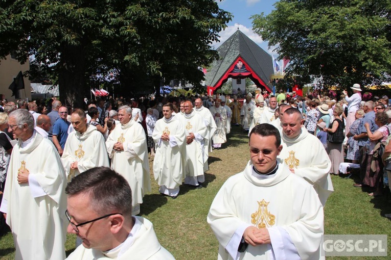 Odpust w sanktuarium Matki Bożej Cierpliwie Słuchającej w Rokitnie