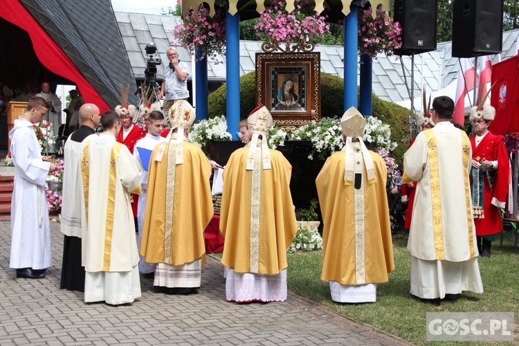 Odpust w sanktuarium Matki Bożej Cierpliwie Słuchającej w Rokitnie