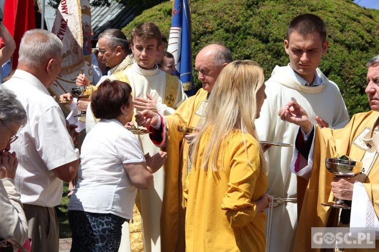 Odpust w sanktuarium Matki Bożej Cierpliwie Słuchającej w Rokitnie