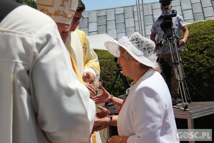 Odpust w sanktuarium Matki Bożej Cierpliwie Słuchającej w Rokitnie