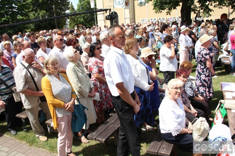 Odpust w sanktuarium Matki Bożej Cierpliwie Słuchającej w Rokitnie