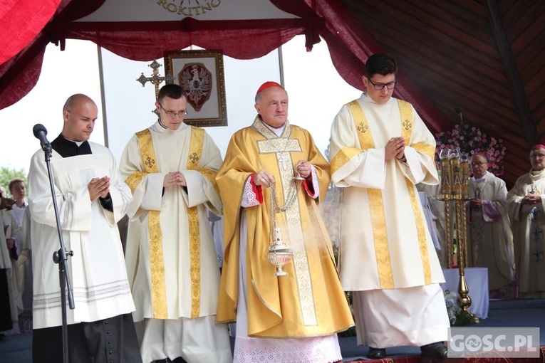 Odpust w sanktuarium Matki Bożej Cierpliwie Słuchającej w Rokitnie